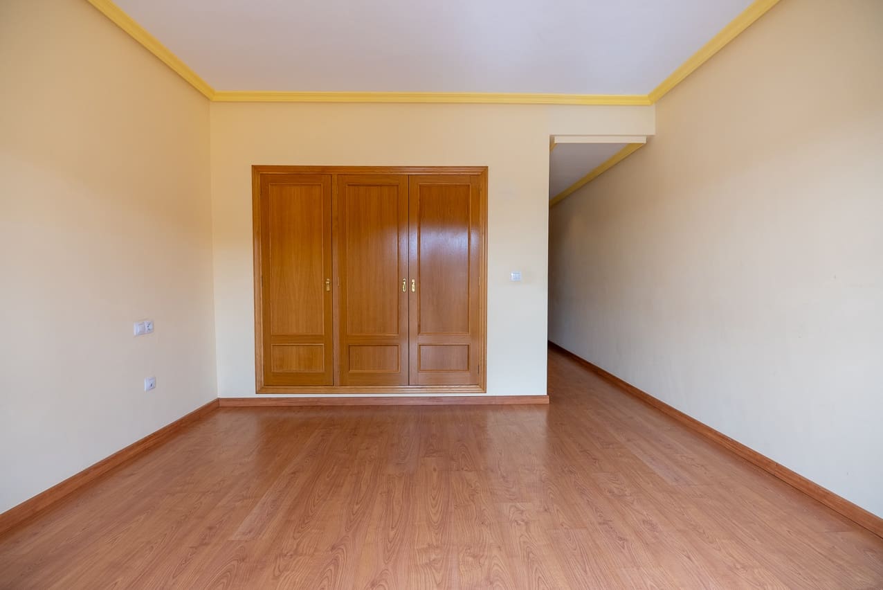 3 soveværelse Lejlighed til salg i Pinoso med swimmingpool - € 170.000 (Ref: 8895576)