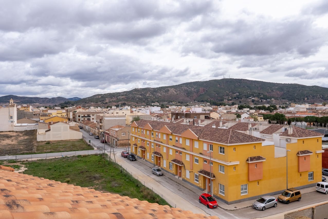 3 soveværelse Lejlighed til salg i Pinoso med swimmingpool - € 170.000 (Ref: 8895576)