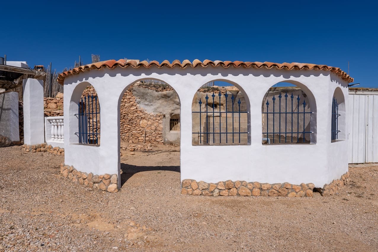 7 sypialnia Finka/Dom wiejski na sprzedaż w Jumilla z basenem - 299 995 € (Ref: 8913515)