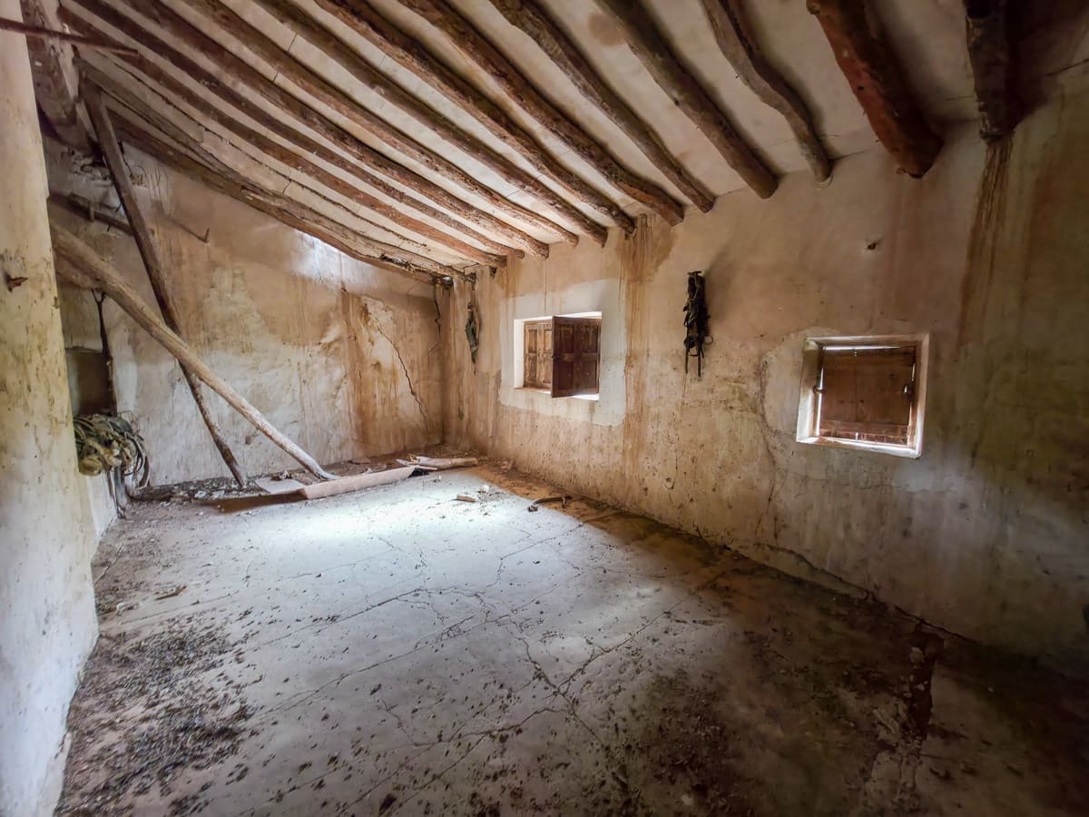 3 soveværelse Finca/Landehus til salg i Pinoso med swimmingpool - € 99.950 (Ref: 8941858)