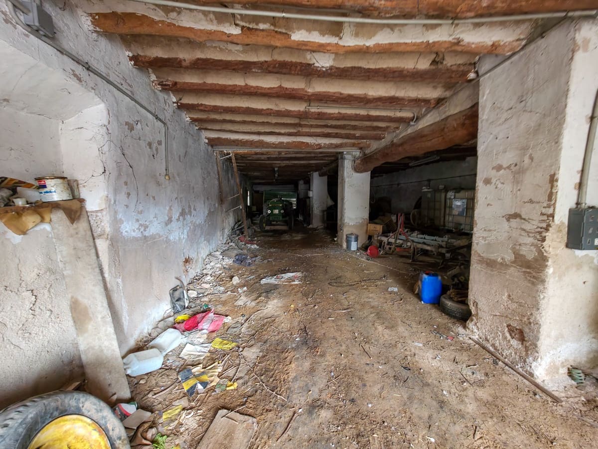 3 soveværelse Finca/Landehus til salg i Pinoso med swimmingpool - € 99.950 (Ref: 8941858)