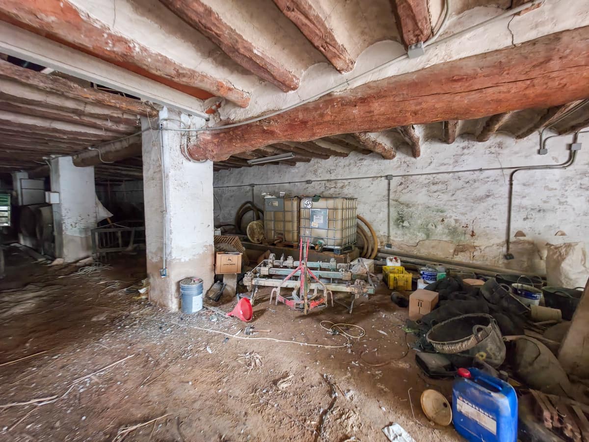 3 soveværelse Finca/Landehus til salg i Pinoso med swimmingpool - € 99.950 (Ref: 8941858)