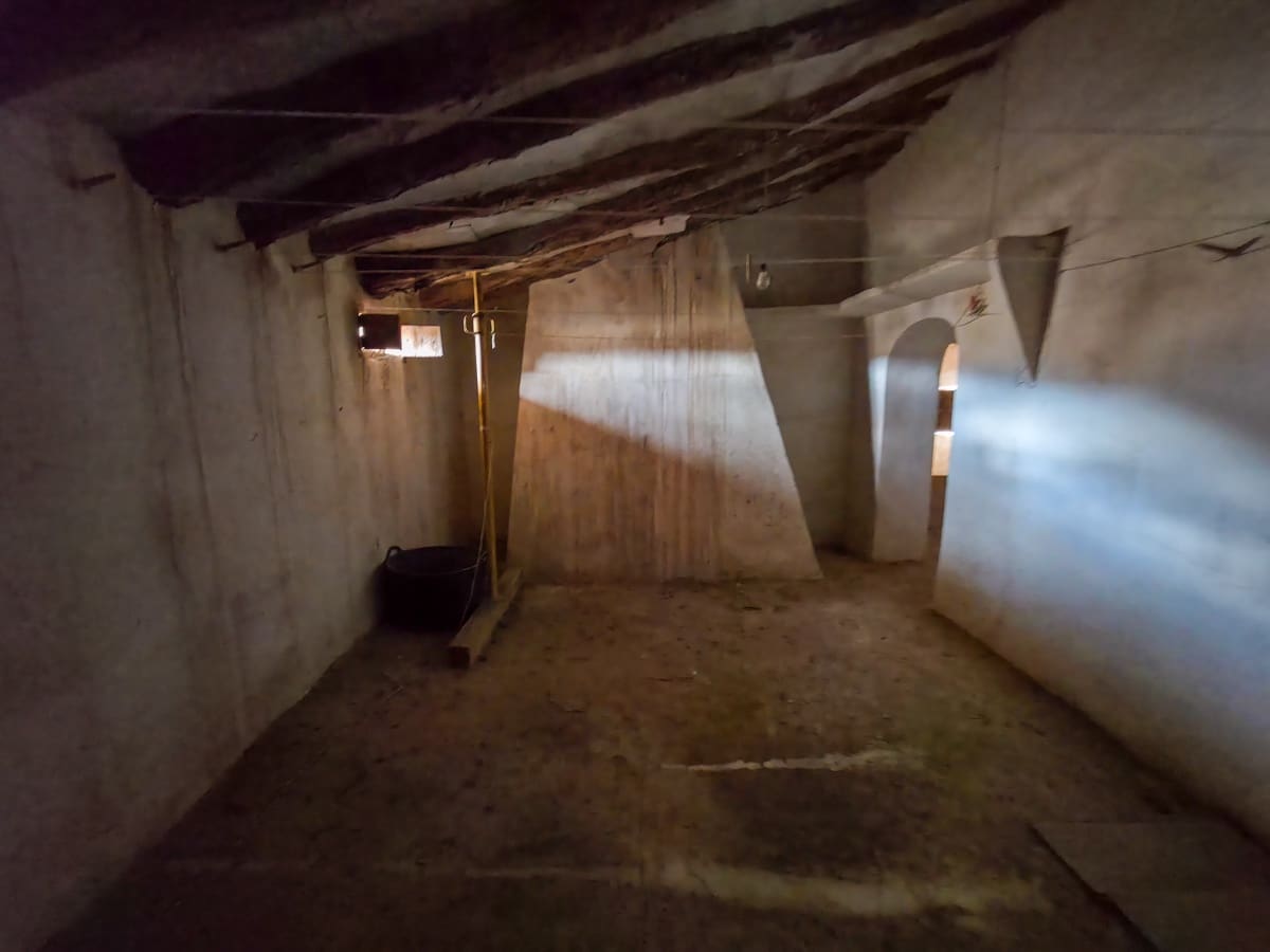 3 soveværelse Finca/Landehus til salg i Pinoso med swimmingpool - € 99.950 (Ref: 8941858)