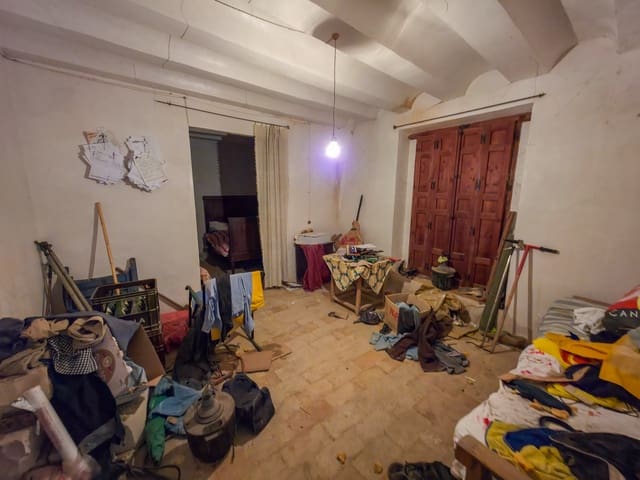 3 soveværelse Finca/Landehus til salg i Pinoso med swimmingpool - € 99.950 (Ref: 8941858)