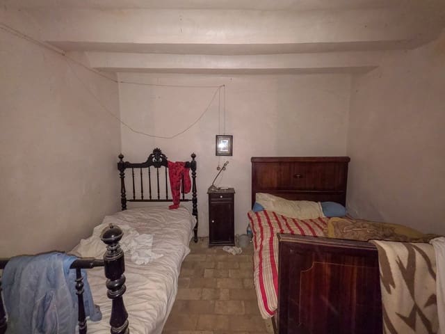 3 Zimmer Finca/Landgut zu verkaufen in Pinoso mit Pool - 99.950 € (Ref: 8941858)