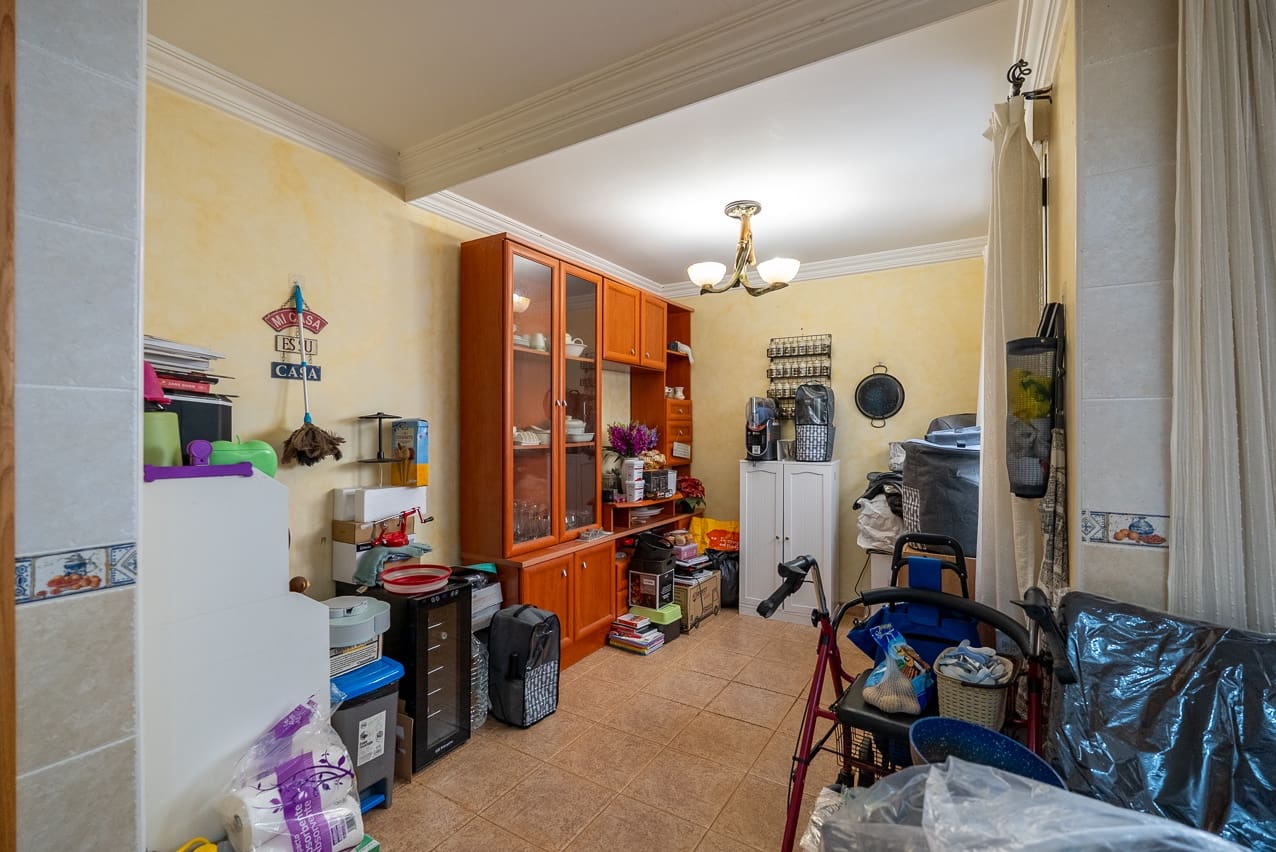 3 soverom Hus til salgs i Pinoso med svømmebasseng - € 149 995 (Ref: 8971392)