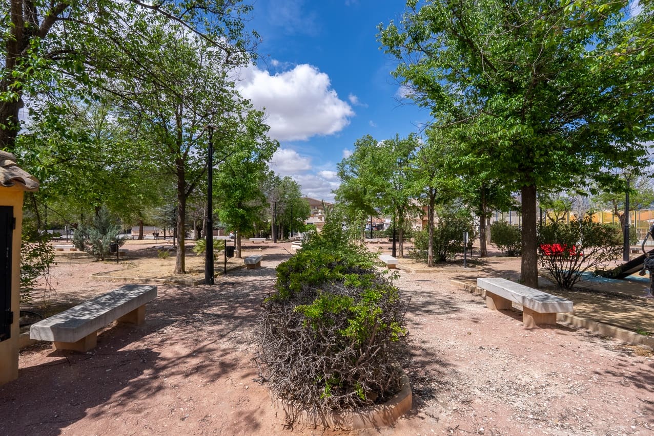 3 soverom Hus til salgs i Pinoso med svømmebasseng - € 149 995 (Ref: 8971392)