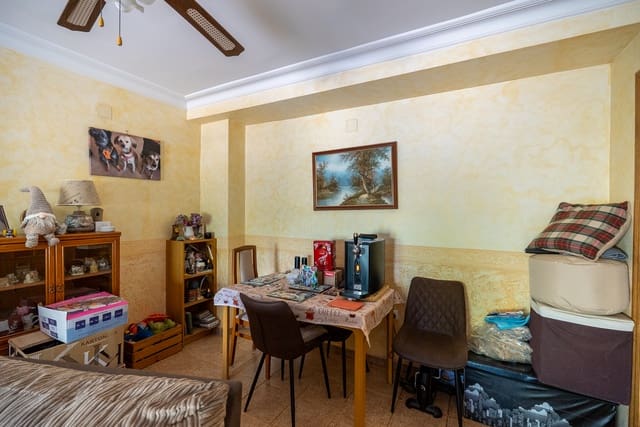 3 soverom Hus til salgs i Pinoso med svømmebasseng - € 149 995 (Ref: 8971392)