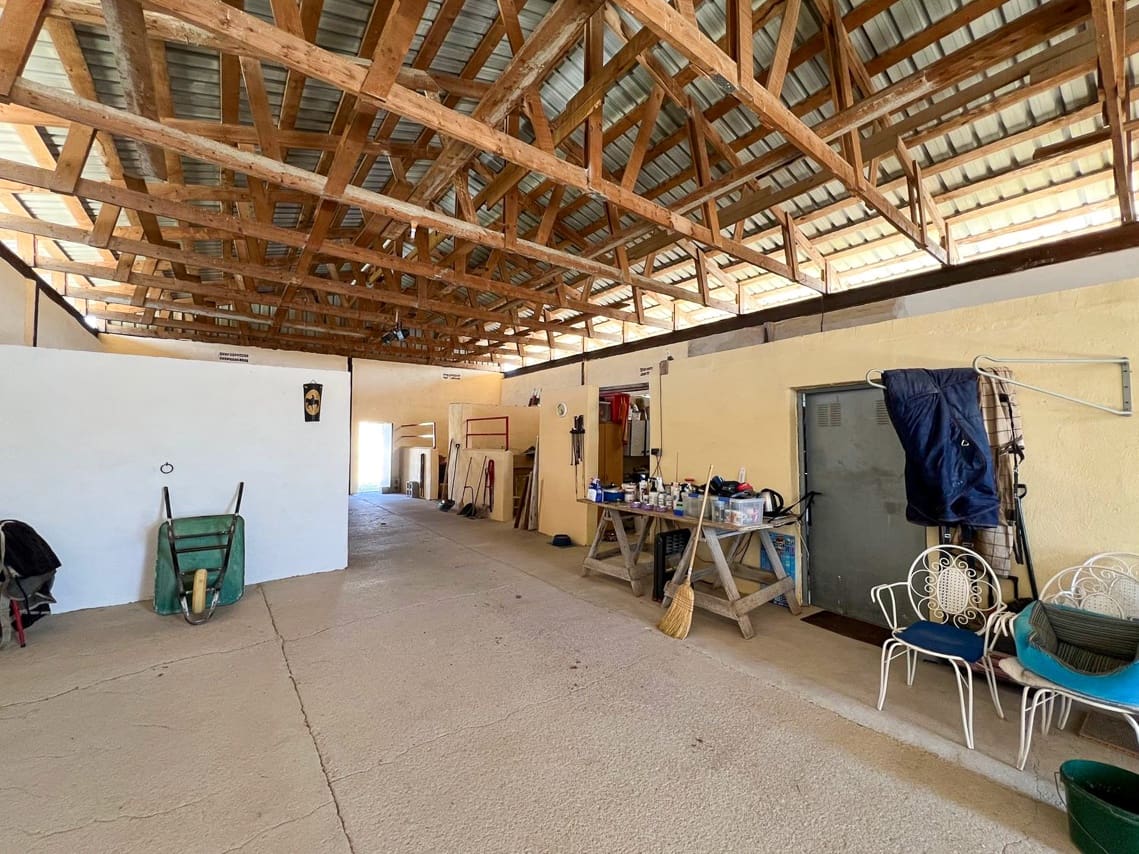 3 bedroom Villa for sale in Pinoso with pool - € 510,000 (Ref: 8981123)