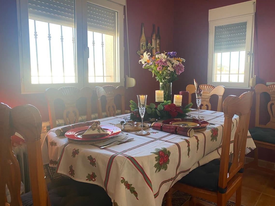 3 bedroom Villa for sale in Pinoso with pool - € 510,000 (Ref: 8981123)