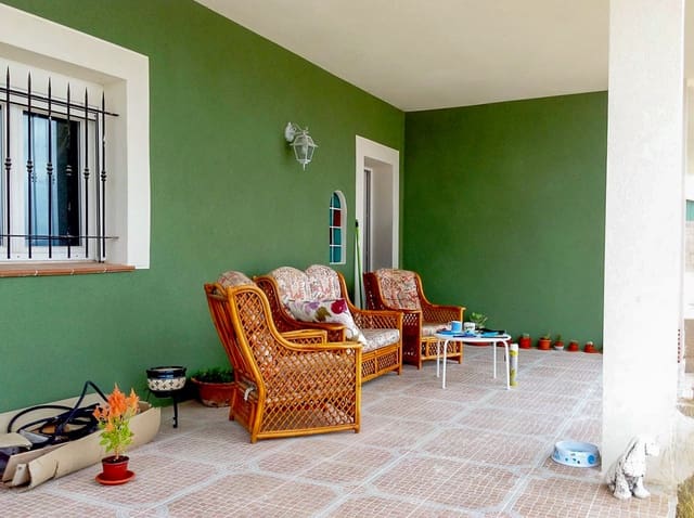 3 bedroom Villa for sale in Pinoso with pool - € 510,000 (Ref: 8981123)