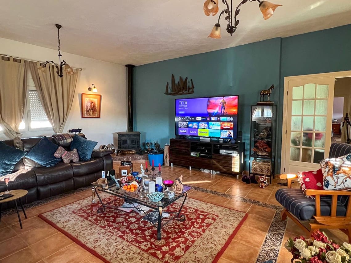 3 bedroom Villa for sale in Pinoso with pool - € 510,000 (Ref: 8981123)