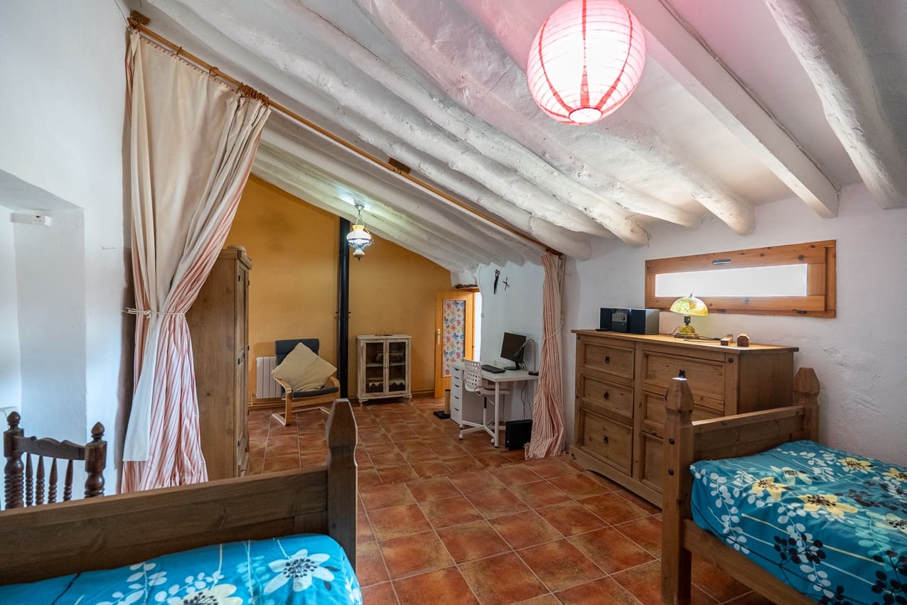 3 soveværelse Finca/Landehus til salg i Encebras med swimmingpool - € 129.995 (Ref: 8997744)