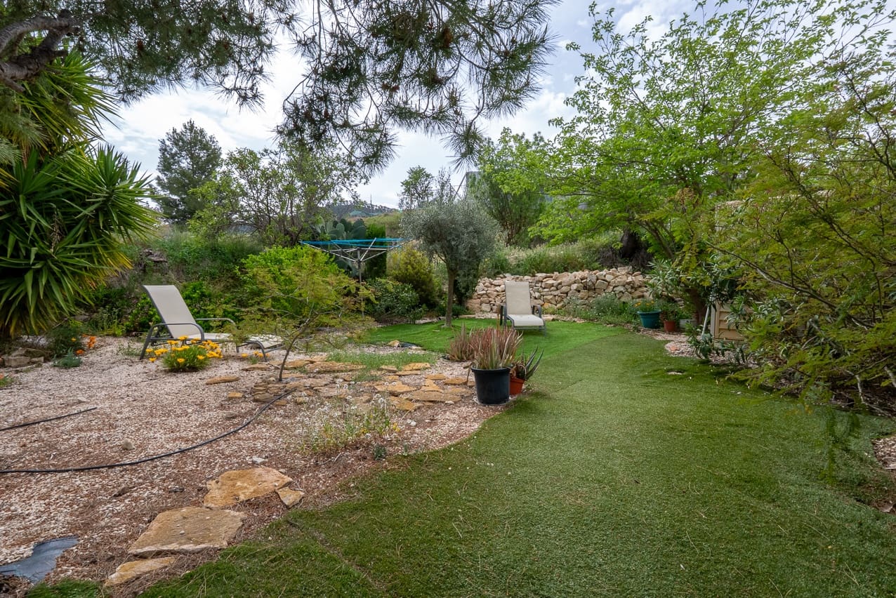 3 soveværelse Finca/Landehus til salg i Encebras med swimmingpool - € 129.995 (Ref: 8997744)