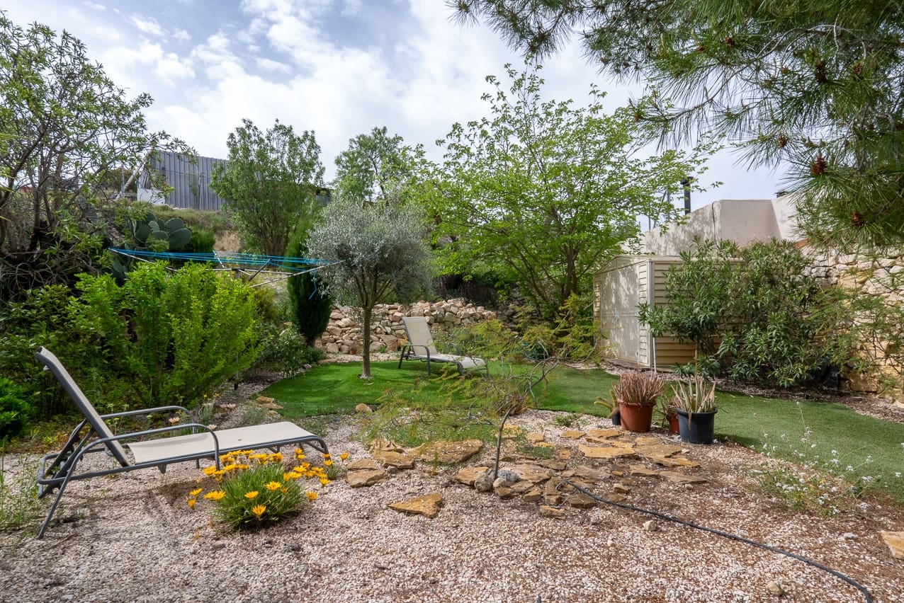 3 soveværelse Finca/Landehus til salg i Encebras med swimmingpool - € 129.995 (Ref: 8997744)