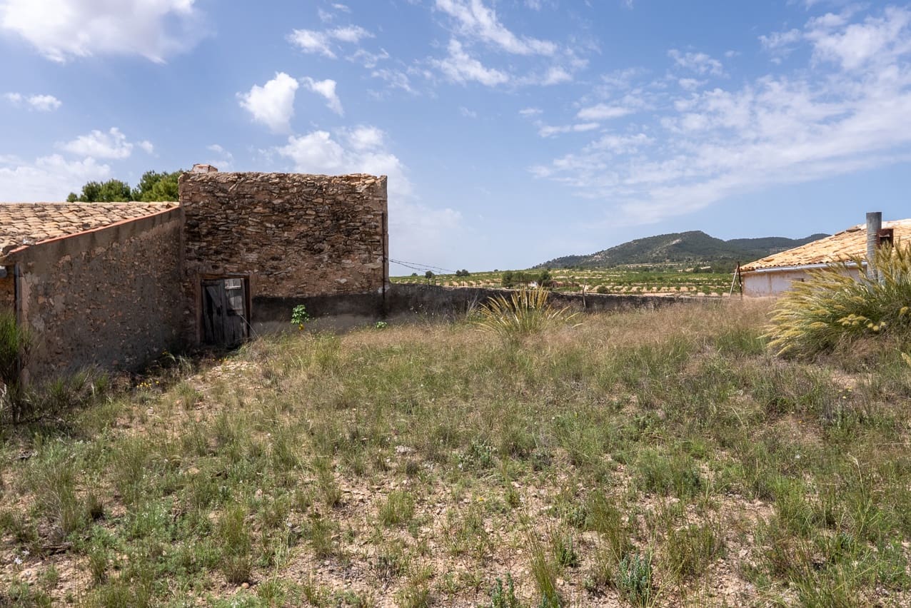 2 sovrum Grotthus till salu i Raspay med pool - 46 000 € (Ref: 9004078)