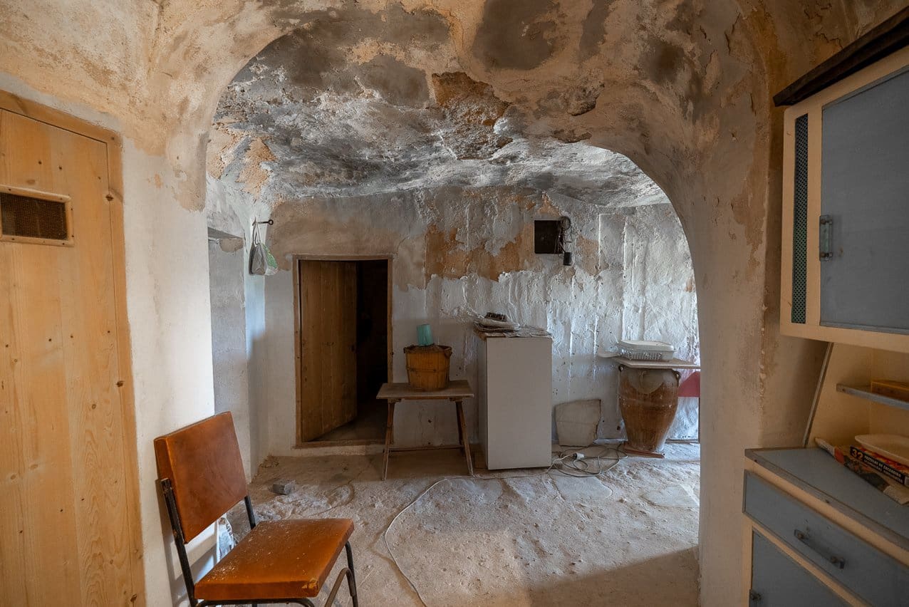 2 bedroom Cave House for sale in Raspay with pool - € 46,000 (Ref: 9004078)