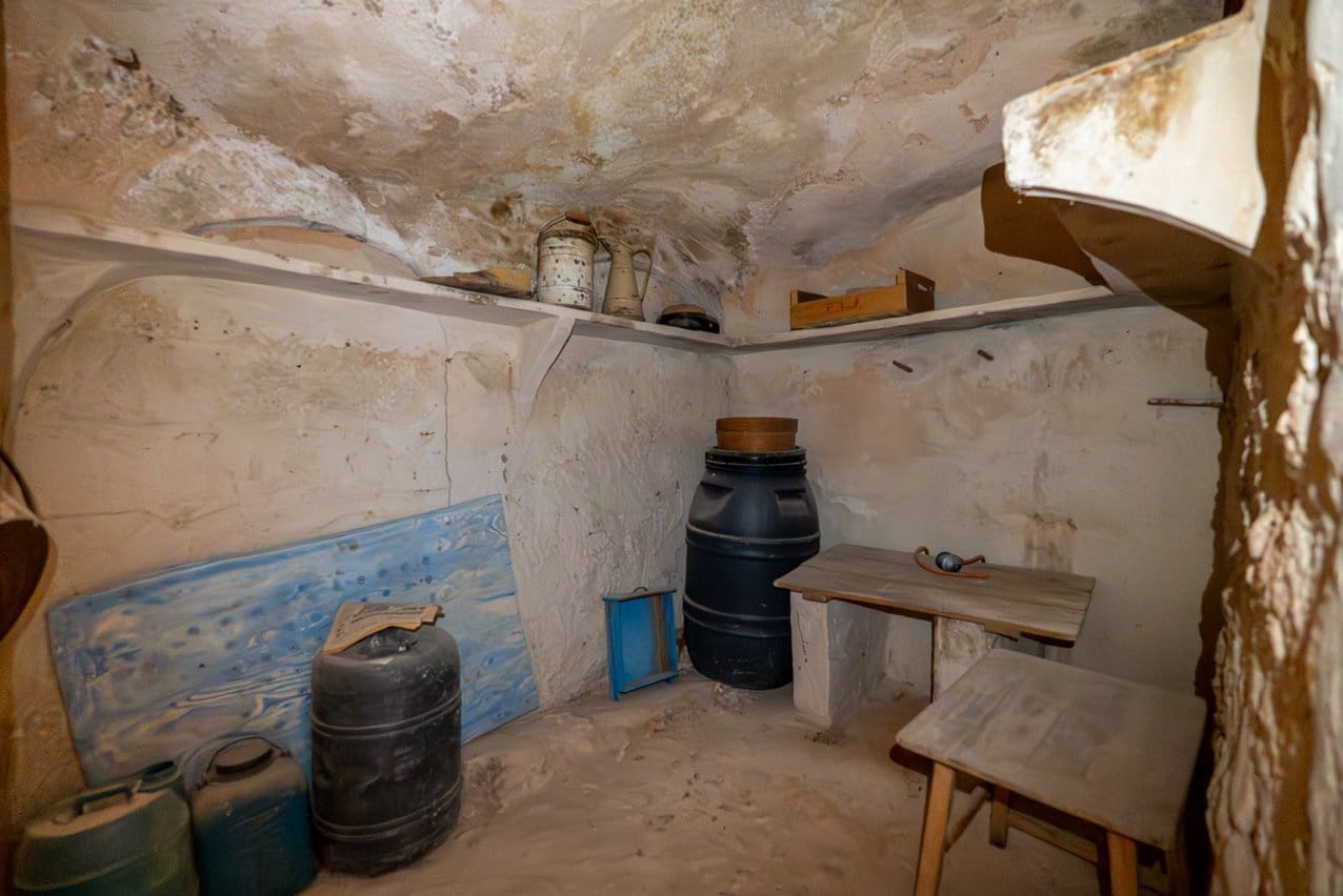 2 bedroom Cave House for sale in Raspay with pool - € 46,000 (Ref: 9004078)