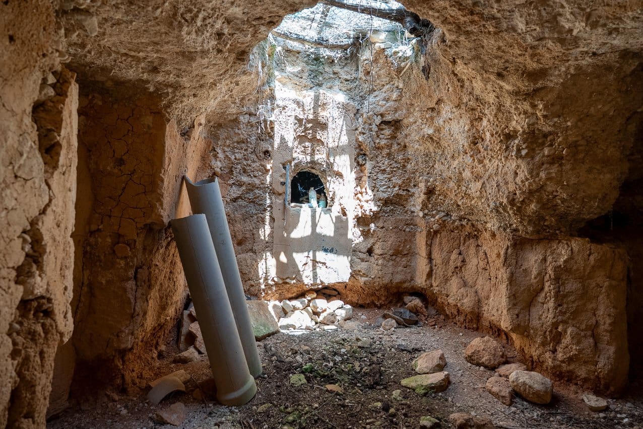 2 bedroom Cave House for sale in Raspay with pool - € 46,000 (Ref: 9004078)