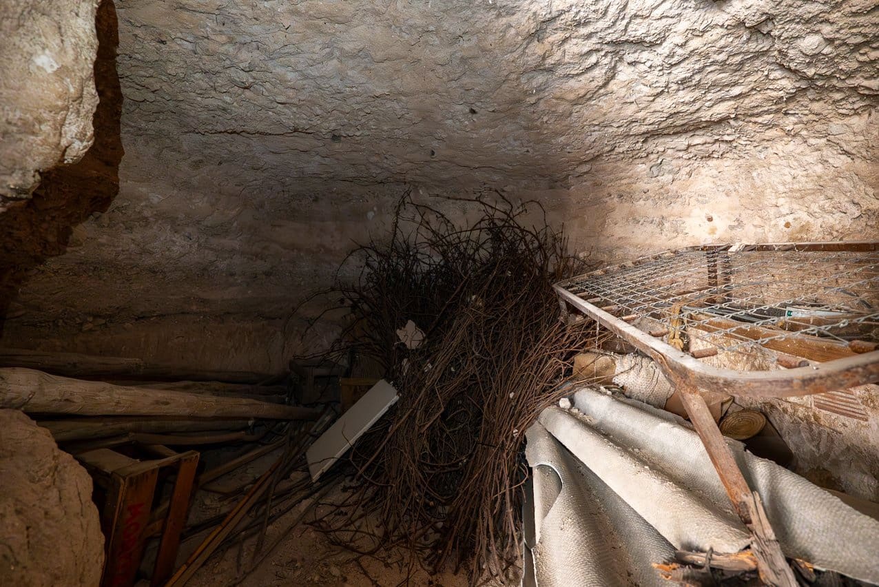 2 bedroom Cave House for sale in Raspay with pool - € 46,000 (Ref: 9004078)