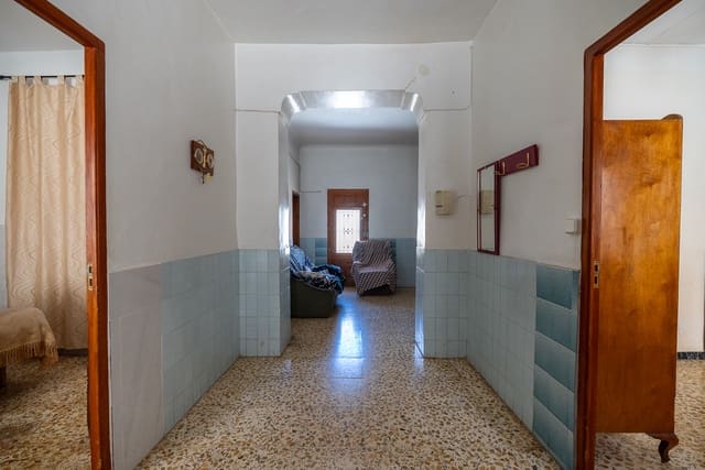 8 slaapkamer Huis te koop in Barinas, Abanilla met zwembad - € 74.000 (Ref: 9016233)