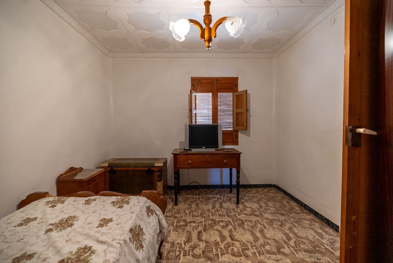 8 soveværelse Byhus til salg i Barinas med swimmingpool - € 74.000 (Ref: 9016233)