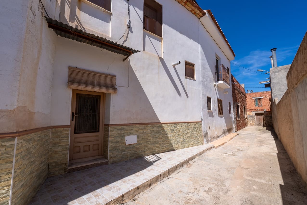 8 soveværelse Byhus til salg i Barinas med swimmingpool - € 74.000 (Ref: 9016233)