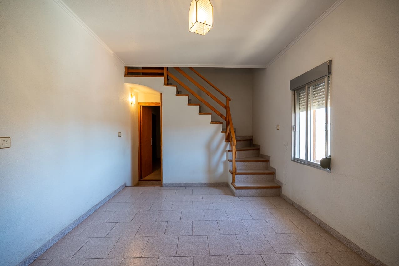 8 soveværelse Byhus til salg i Barinas med swimmingpool - € 74.000 (Ref: 9016233)