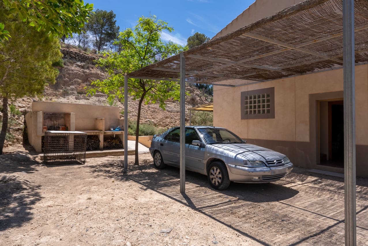 5 soveværelse Finca/Landehus til salg i Las Casicas med swimmingpool - € 179.950 (Ref: 9030937)