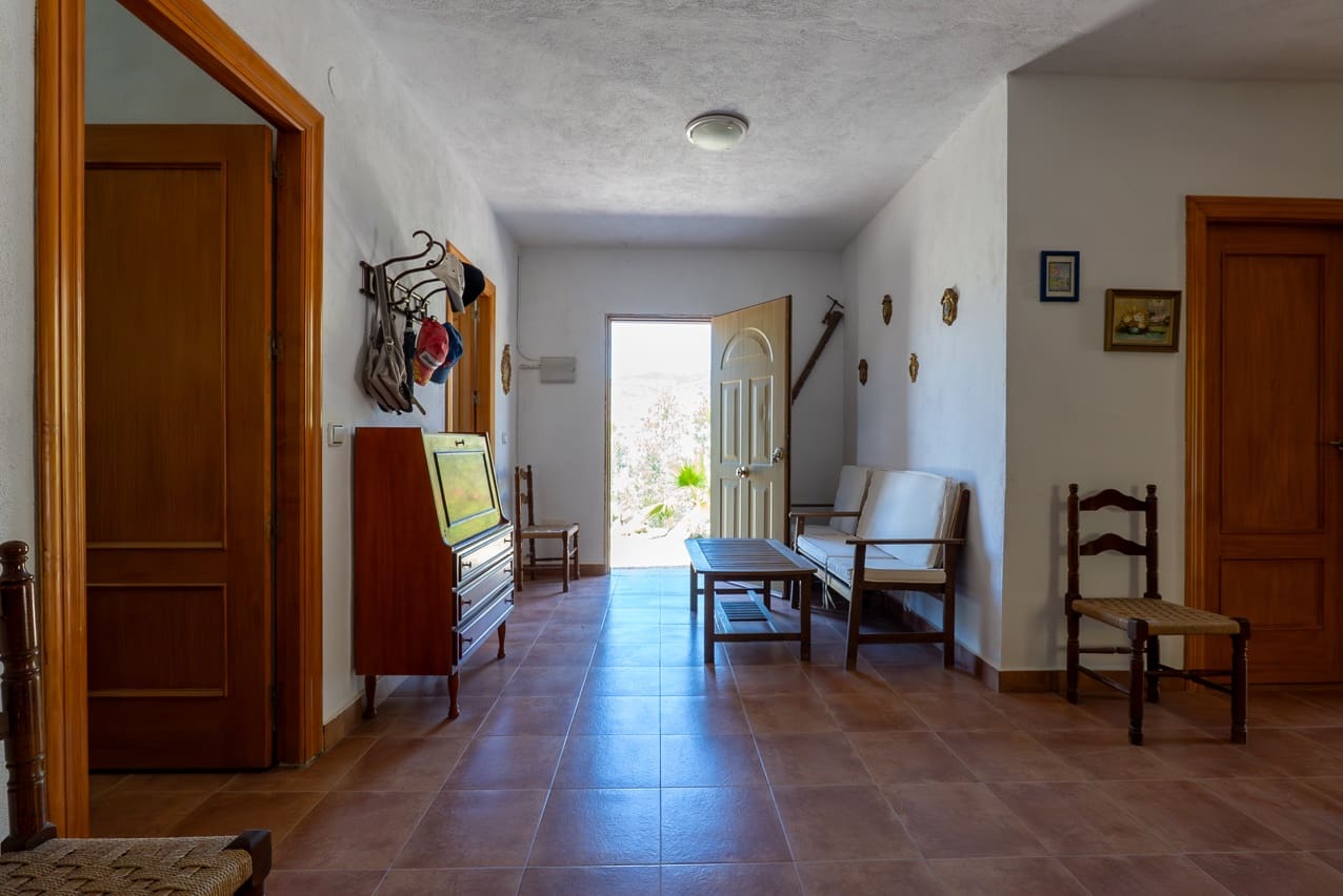 5 soveværelse Finca/Landehus til salg i Las Casicas med swimmingpool - € 179.950 (Ref: 9030937)