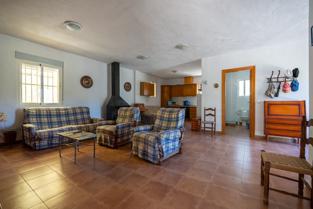 5 soveværelse Finca/Landehus til salg i Las Casicas med swimmingpool - € 179.950 (Ref: 9030937)