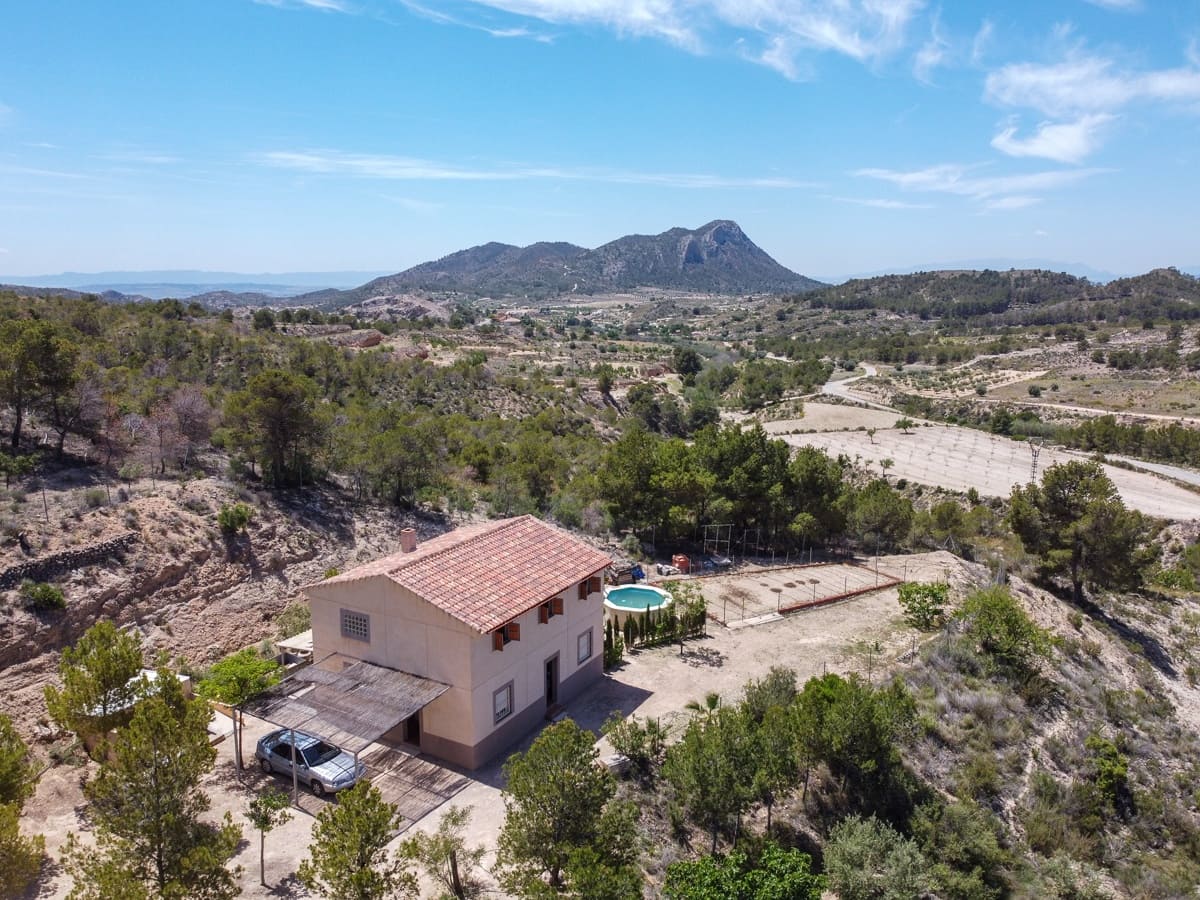 5 soveværelse Finca/Landehus til salg i Las Casicas med swimmingpool - € 179.950 (Ref: 9030937)