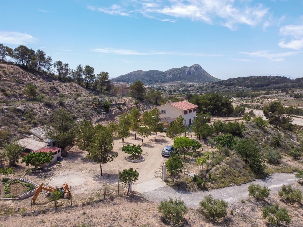 5 soveværelse Finca/Landehus til salg i Las Casicas med swimmingpool - € 179.950 (Ref: 9030937)