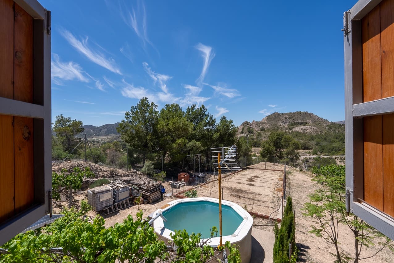 5 soveværelse Finca/Landehus til salg i Las Casicas med swimmingpool - € 179.950 (Ref: 9030937)