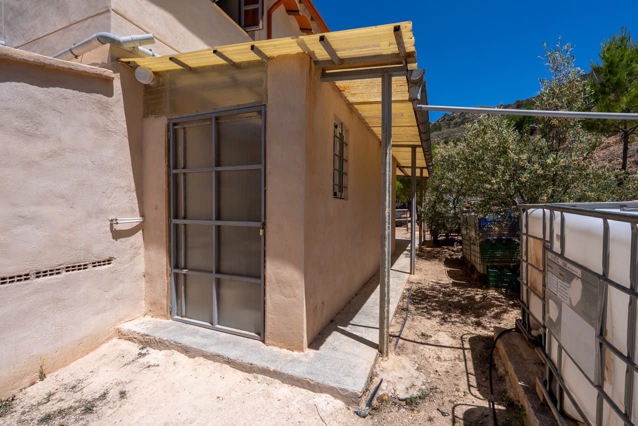 5 soveværelse Finca/Landehus til salg i Las Casicas med swimmingpool - € 179.950 (Ref: 9030937)