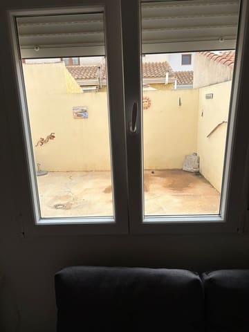 4 soveværelse Byhus til salg i Pinoso med swimmingpool - € 175.000 (Ref: 9043837)