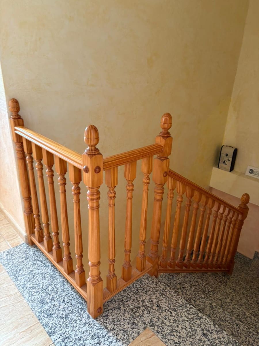 4 bedroom Townhouse for sale in Pinoso with pool - € 175,000 (Ref: 9043837)