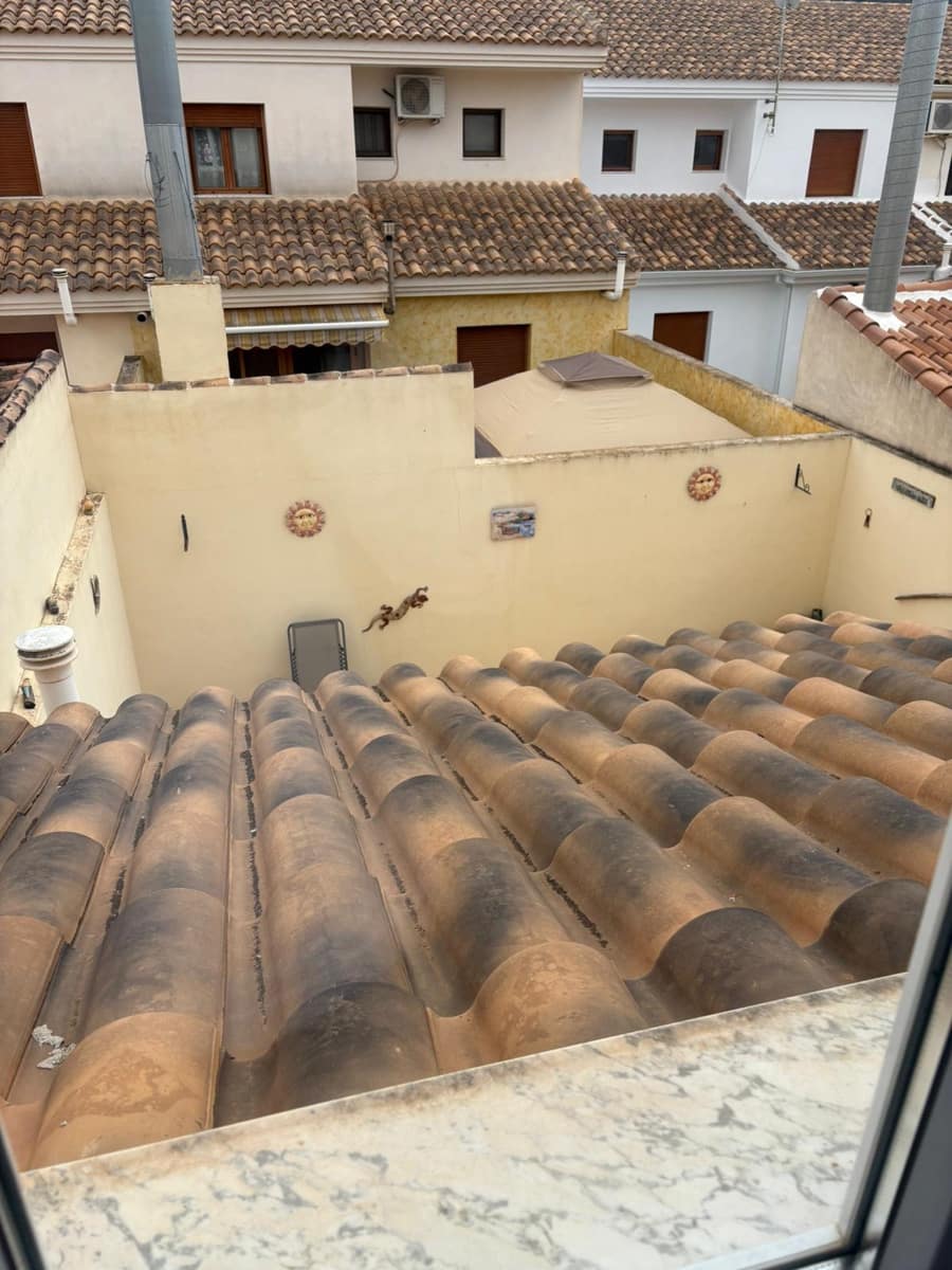 4 bedroom Townhouse for sale in Pinoso with pool - € 175,000 (Ref: 9043837)