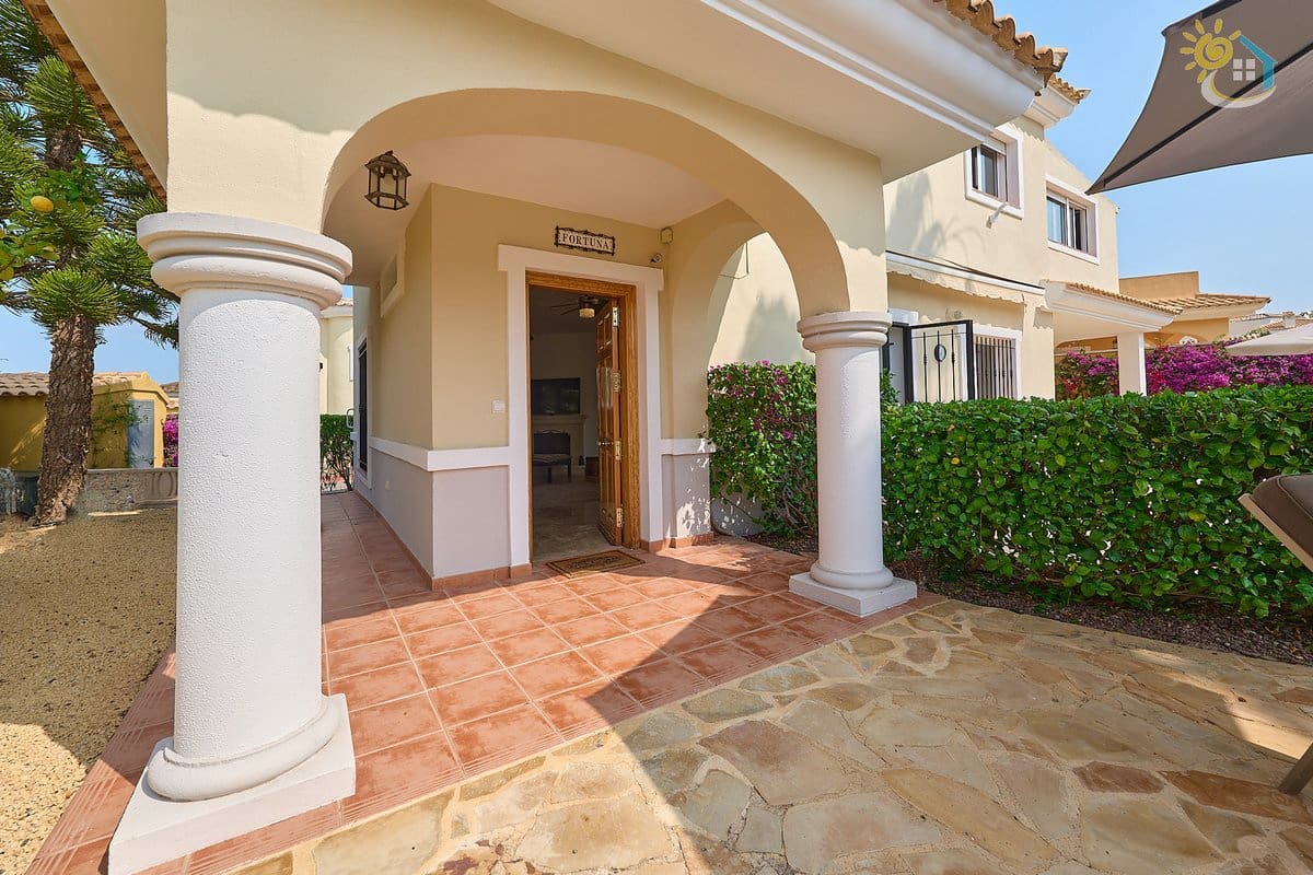 4 soveværelse Villa til salg i Muchamiel / Mutxamel med swimmingpool - € 465.000 (Ref: 9049672)