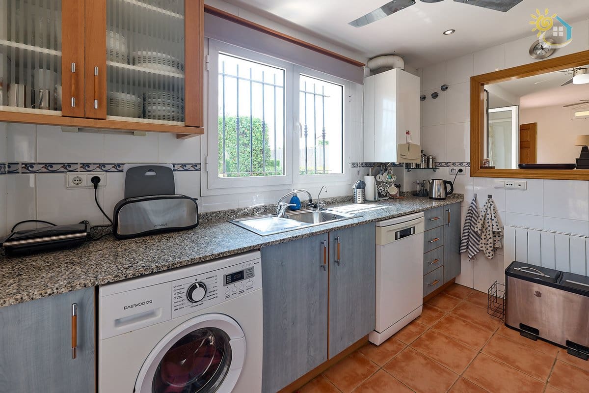 4 soveværelse Villa til salg i Muchamiel / Mutxamel med swimmingpool - € 465.000 (Ref: 9049672)