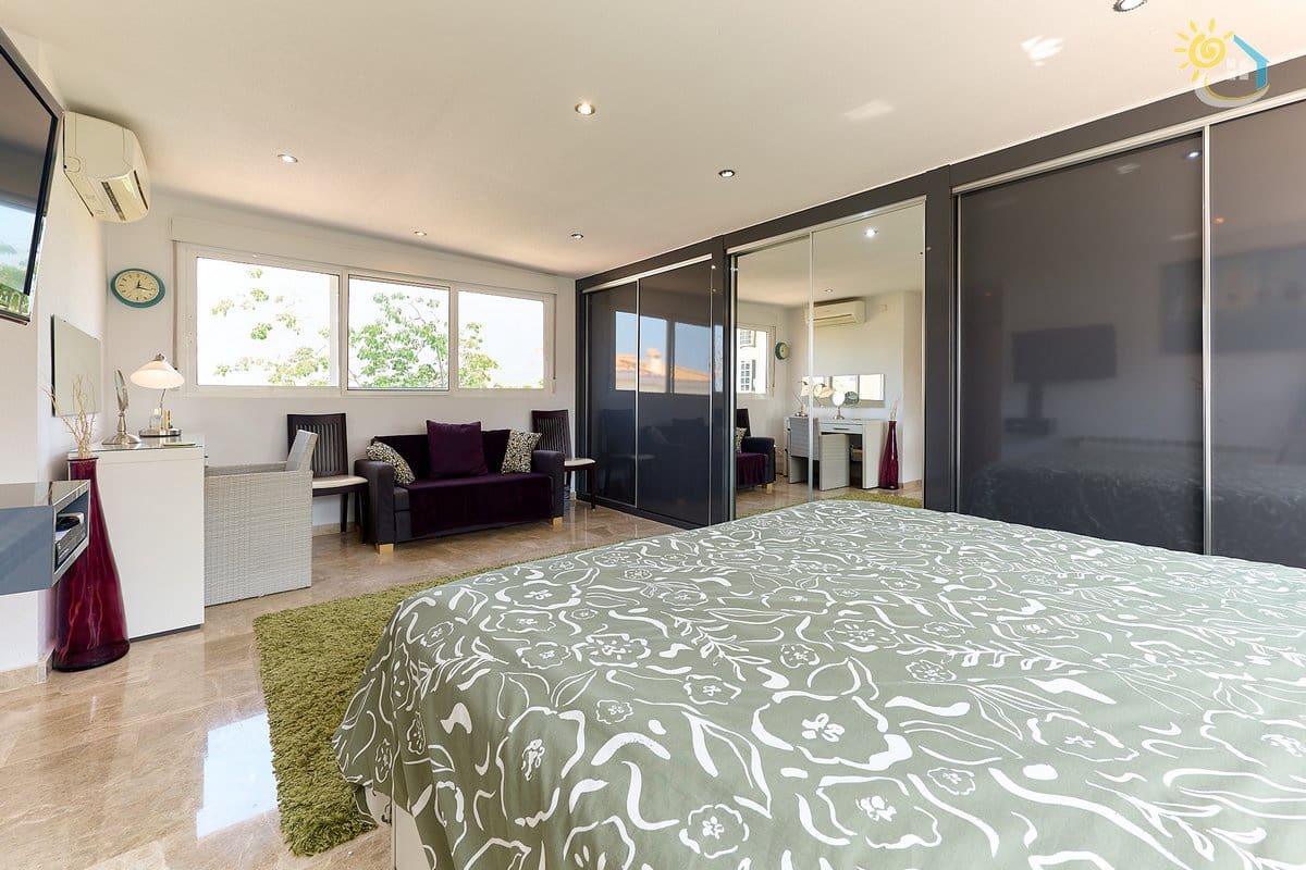 4 soveværelse Villa til salg i Muchamiel / Mutxamel med swimmingpool - € 465.000 (Ref: 9049672)