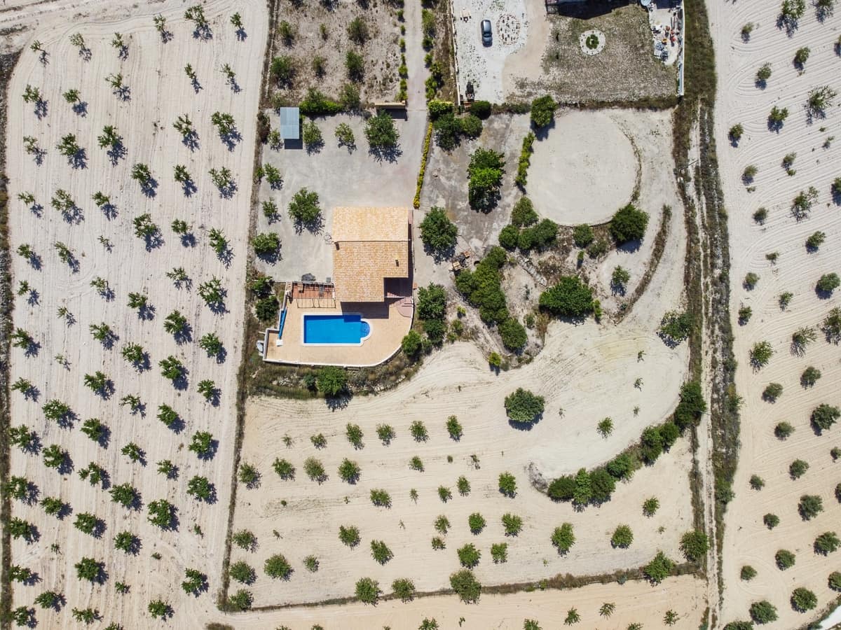 Chalet de 3 habitaciones en Abanilla en venta con piscina - 239.000 € (Ref: 9058541)