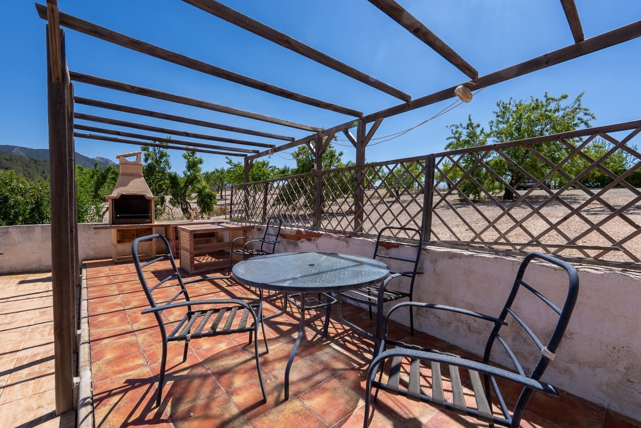 Chalet de 3 habitaciones en Abanilla en venta con piscina - 239.000 € (Ref: 9058541)