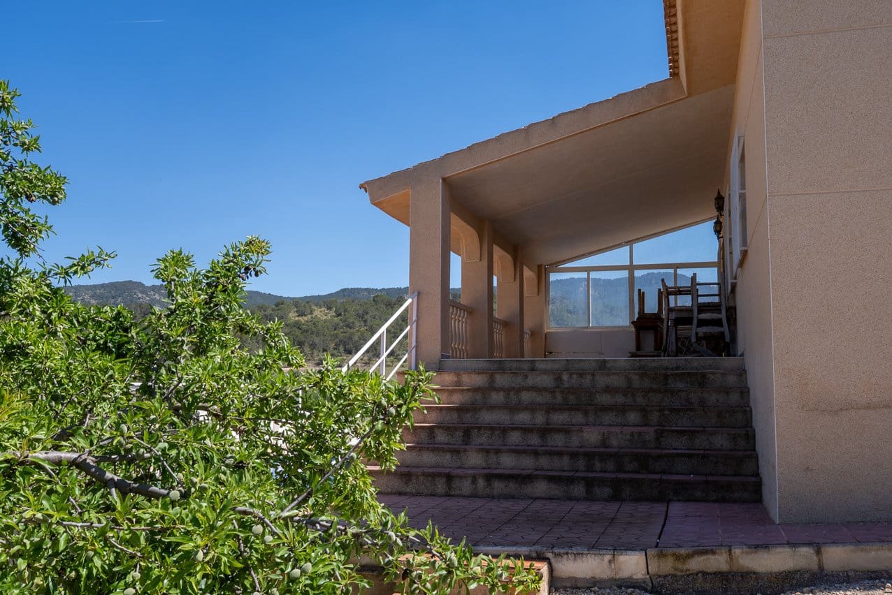 3 bedroom Villa for sale in Abanilla with pool - € 239,000 (Ref: 9058541)