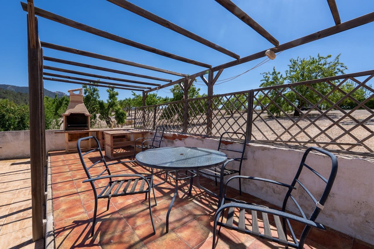 3 bedroom Villa for sale in Abanilla with pool - € 239,000 (Ref: 9058541)