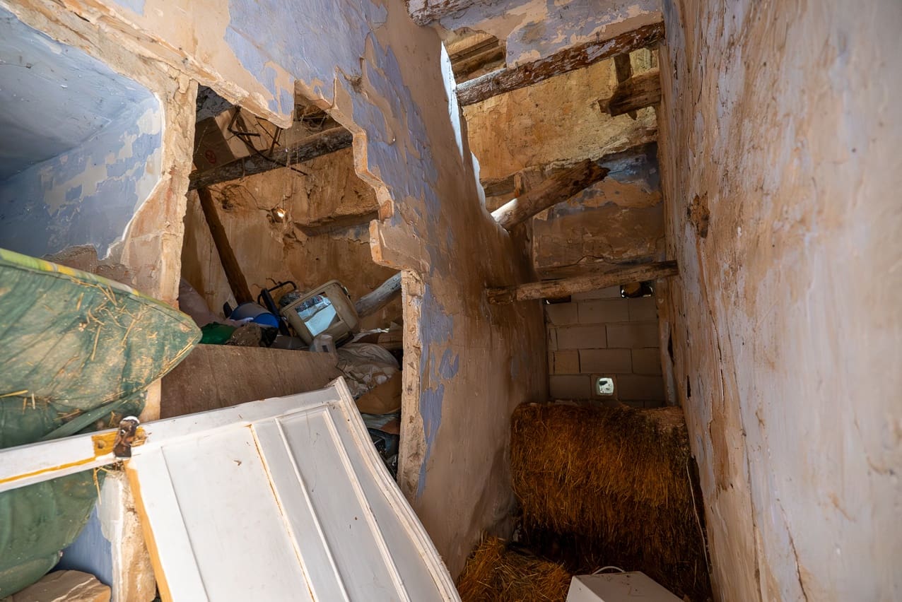 7 soverom Finca/Herregård til salgs i Yecla med svømmebasseng - € 49 950 (Ref: 9107791)