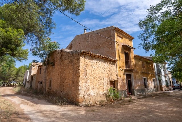 7 soverom Finca/Herregård til salgs i Yecla med svømmebasseng - € 49 950 (Ref: 9107791)