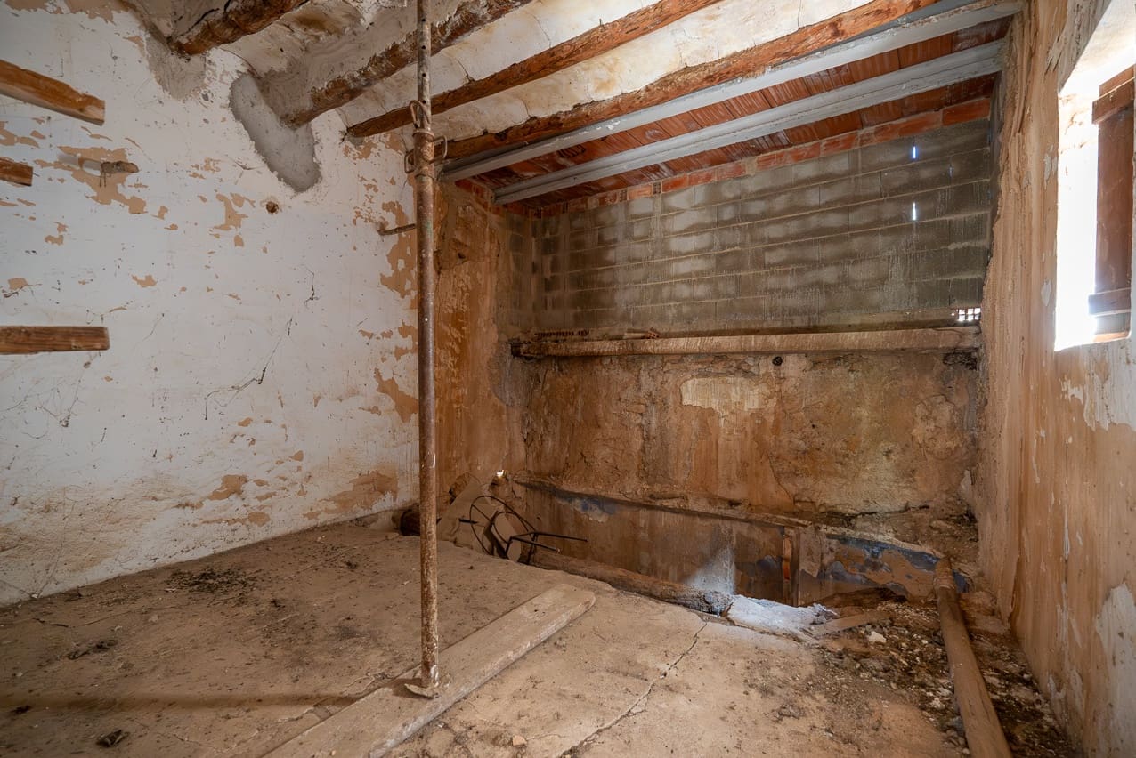 7 soverom Finca/Herregård til salgs i Yecla med svømmebasseng - € 49 950 (Ref: 9107791)