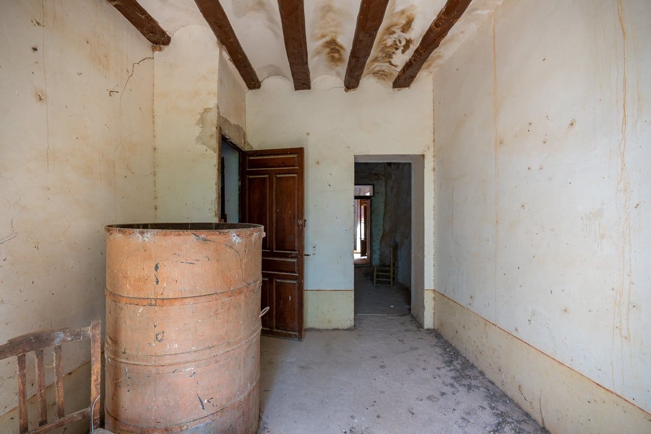 7 sypialnia Finka/Dom wiejski na sprzedaż w Yecla z basenem garażem - 55 000 € (Ref: 9107791)