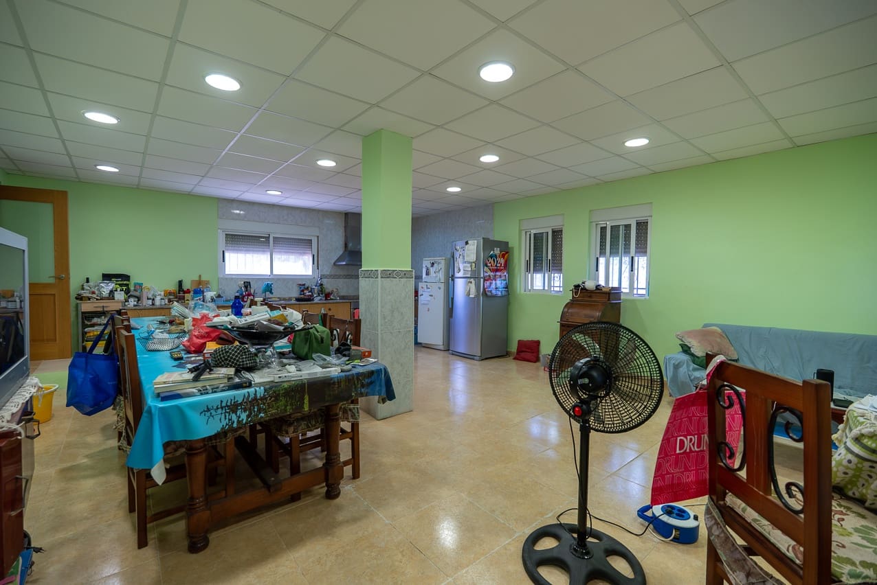 3 bedroom Finca/Country House for sale in Pinoso with pool - € 145,000 (Ref: 9128897)